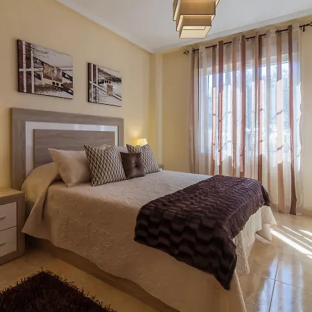 Holiday Residencial Madrid * Торрев'єха