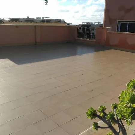 Holiday Residencial Madrid * Торрев'єха