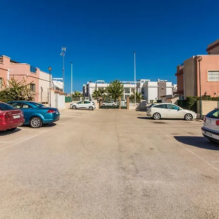 Holiday Residencial Madrid Будинок відпочинку Торрев'єха